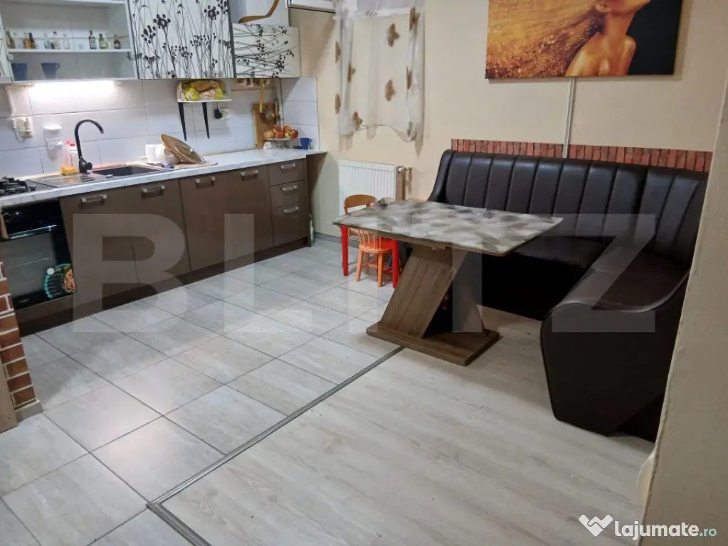 Apartament 54 mp, demisol, zona Turda Noua