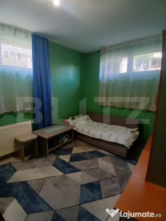 Apartament 54 mp, demisol, zona Turda Noua