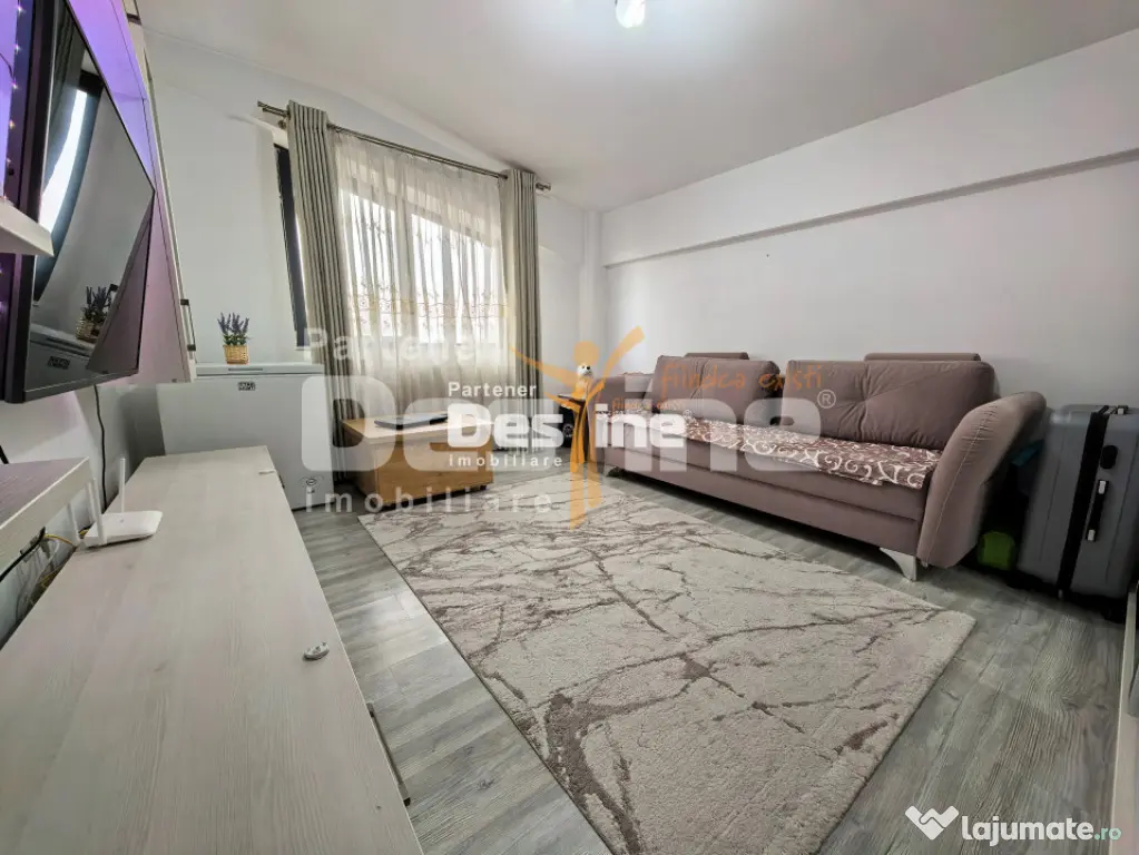 Apartament 2 camere decomandat 49 mp + balcon