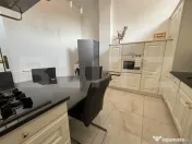 Ultracentral, apartament cu 4 camere, 115mp de inchiriat