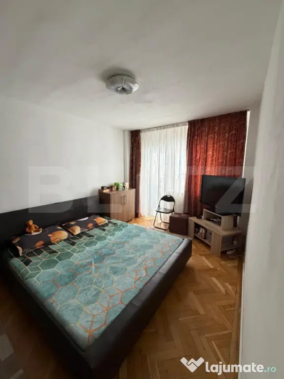 Apartament 2 camere, 1 Mai, zona parc.