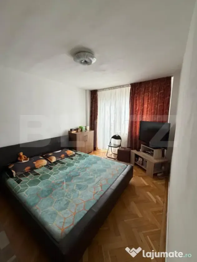 Apartament 2 camere, 1 Mai, zona parc.