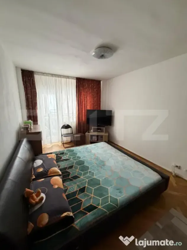 Apartament 2 camere, 1 Mai, zona parc.