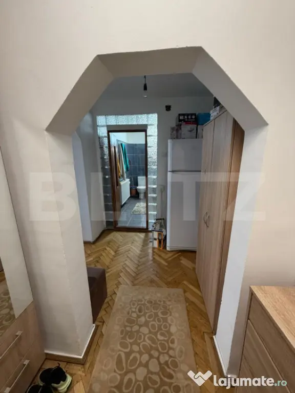Apartament 2 camere, 1 Mai, zona parc.