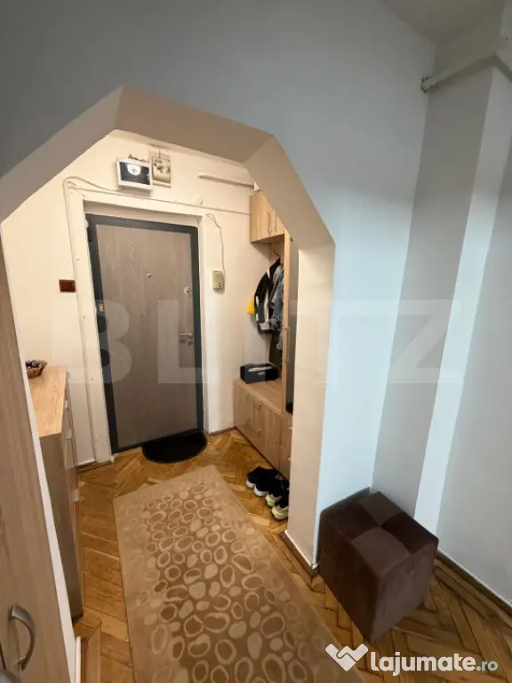 Apartament 2 camere, 1 Mai, zona parc.