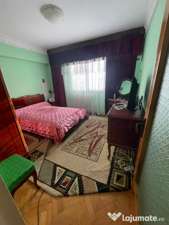 Apartament 3 camere Calarasilor, suprafata totala 73mp