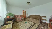 Apartament spațios cu 3 camere de vânzare în Arad – zon