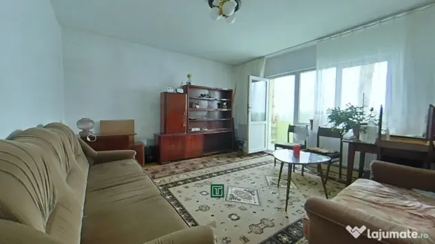 Apartament spațios cu 3 camere de vânzare în Arad – zon