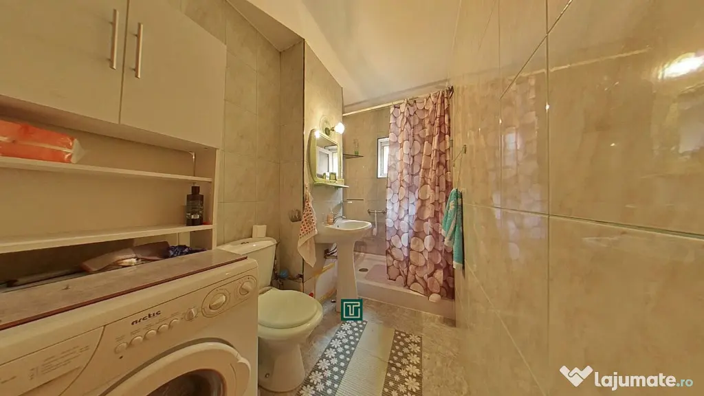 Apartament spațios cu 3 camere de vânzare în Arad – zon