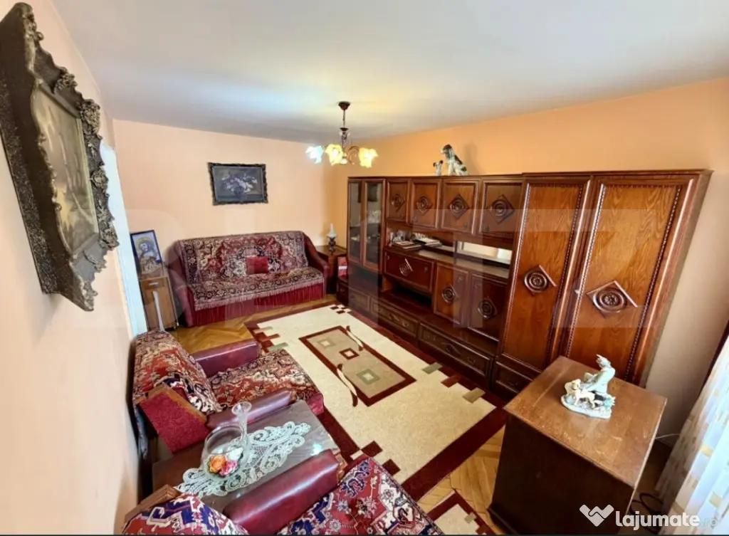 Vand apartament 2 camere - 52 mp - et 4/10 - Dambu