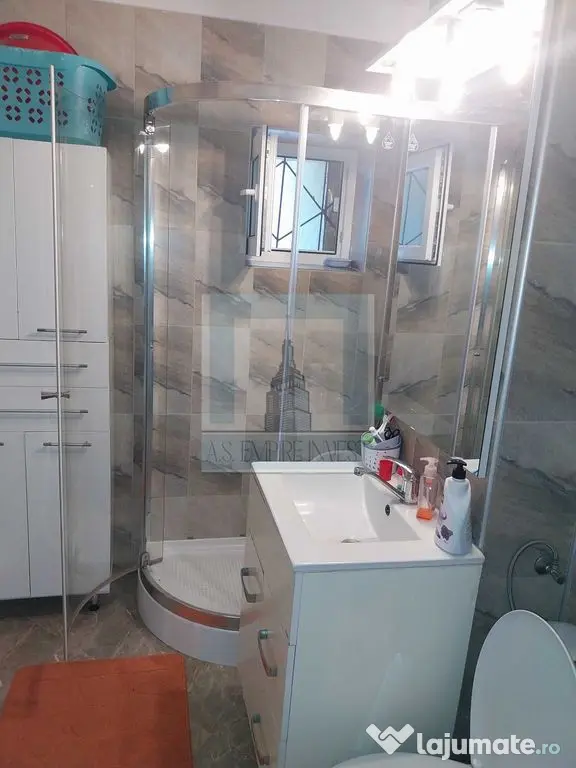 De vânzare apartament cu 2 camere, zona Răcădau - Brașov