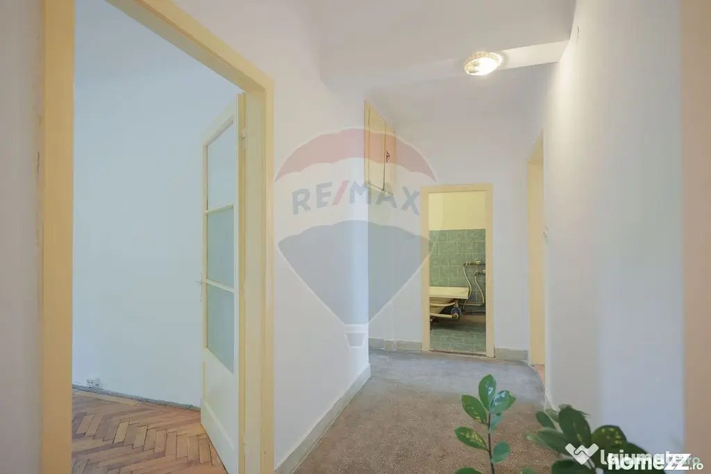 Apartament cu 2 camere de vânzare, în zona Decebal