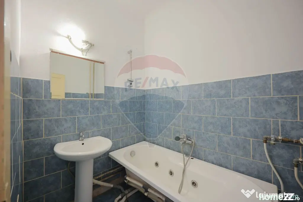 Apartament cu 2 camere de vânzare, în zona Decebal