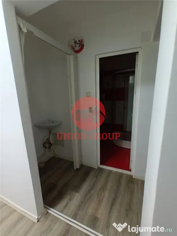 Spa#539;iu Comercial de #206;nchiriat 70 mp, Zona City Park