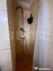 Apartament o camera PODU ROS 30mp etaj intermediar