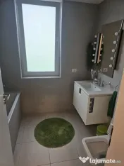 Mută-te imediat! 2 camere, vedere superbă la lac, bloc ... 