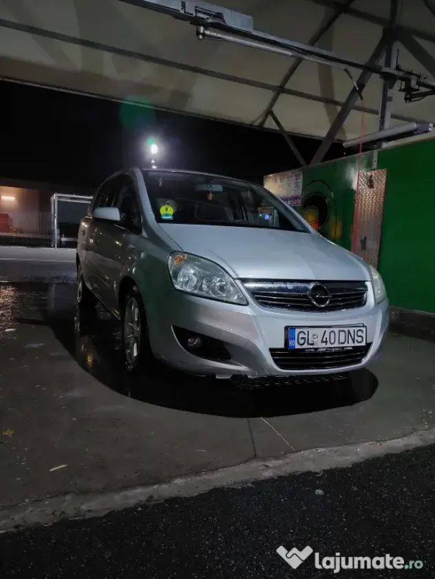 Opel Zafira B 2008