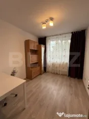 Apartament 4 camere, Zona centrală, Et 3