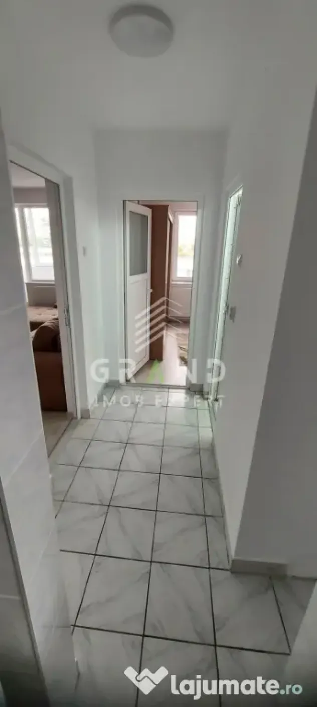 Apartament de Inchiriat : 2 Camere Decomandate | Etaj 6/10 |