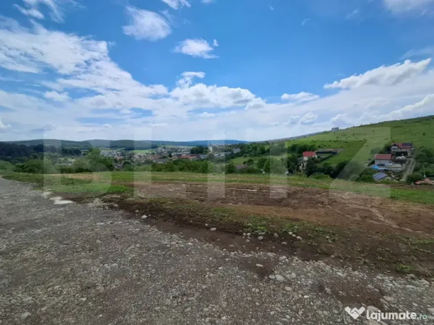 Teren Intravilan, 1000 mp, zona Livezeni
