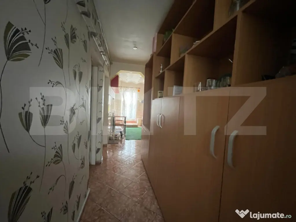 Apartament cu 2 camere, decomandat, etaj 8/8, terasa 20 mp,