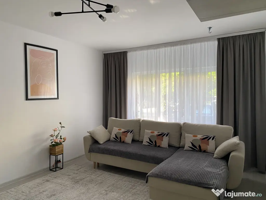 Apartament 2 camere DECOMANDAT + Loc Parcare - Trivale