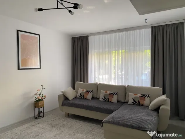 Apartament 2 camere DECOMANDAT + Loc Parcare - Trivale