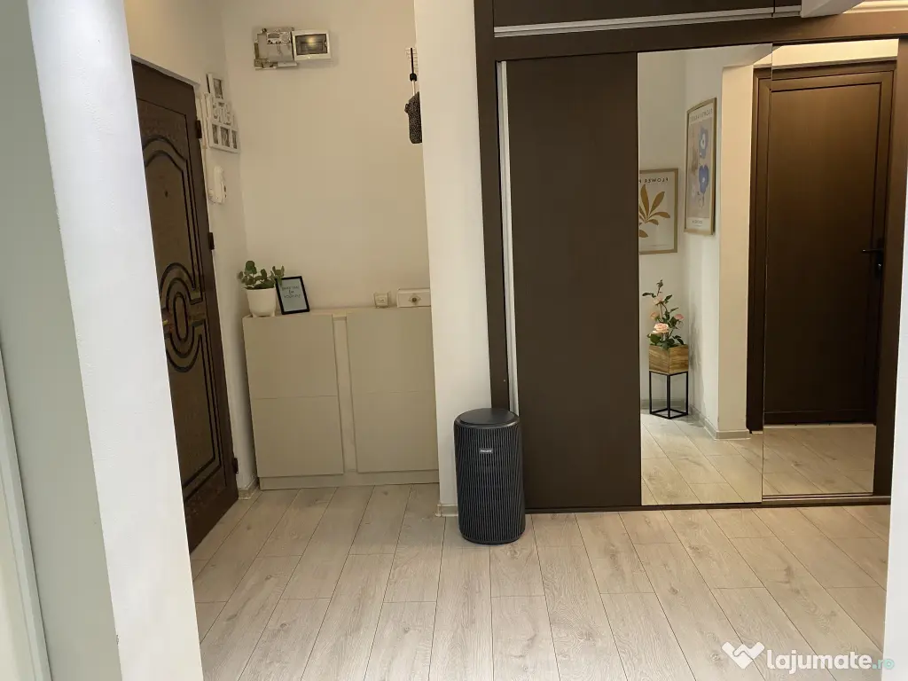 Apartament 2 camere DECOMANDAT + Loc Parcare - Trivale