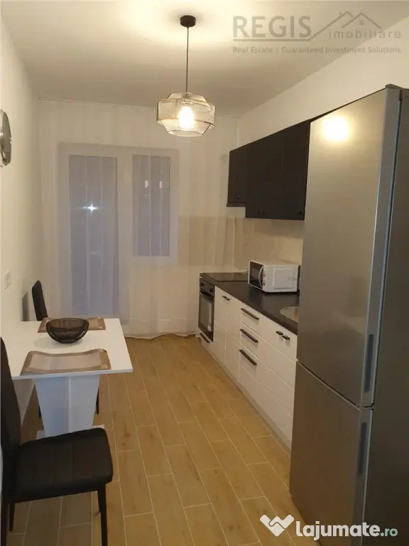 Garsoniera spatioasa 42 mp cu loc de parcare langa Coresi