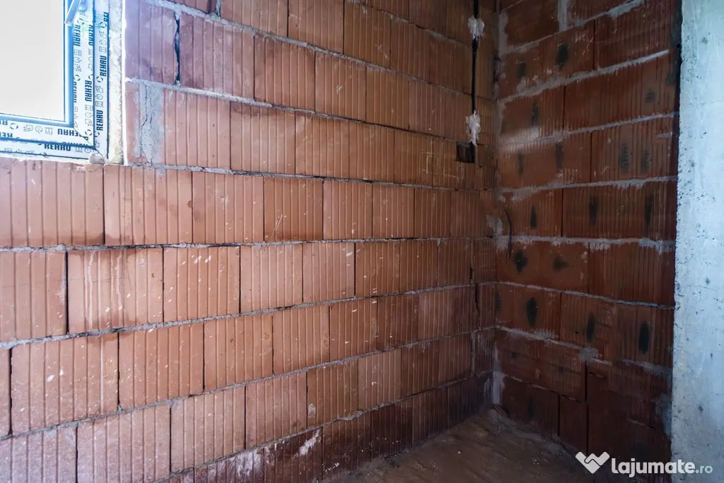 Apartament 3 cam., 2 bai, 2 balc., bloc nou, finisat la c...