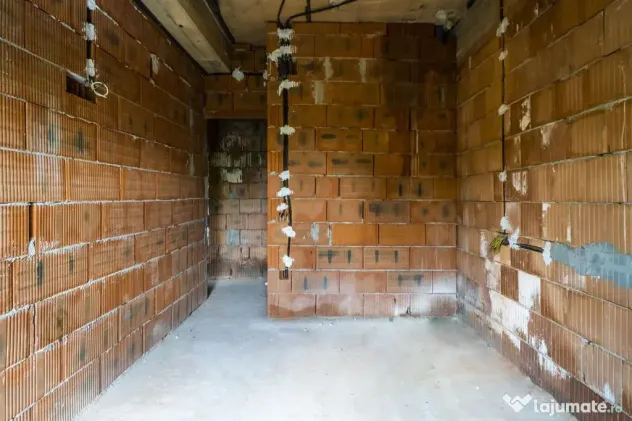Apartament 3 cam., 2 bai, 2 balc., bloc nou, finisat la c...