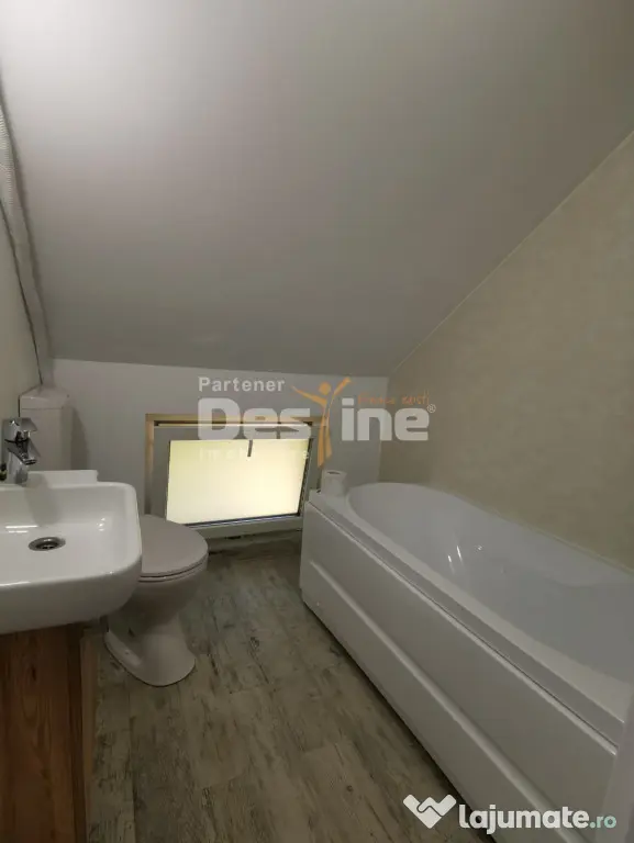 Vila in stil A-Frame, incalzire in pardoseala, panouri fotov
