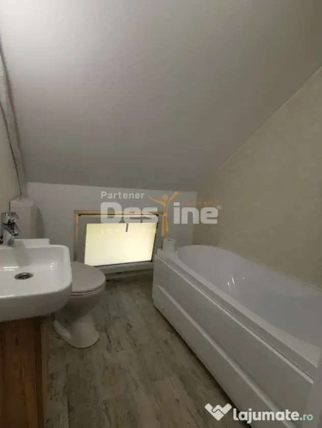 Vila in stil A-Frame, incalzire in pardoseala, panouri fotov