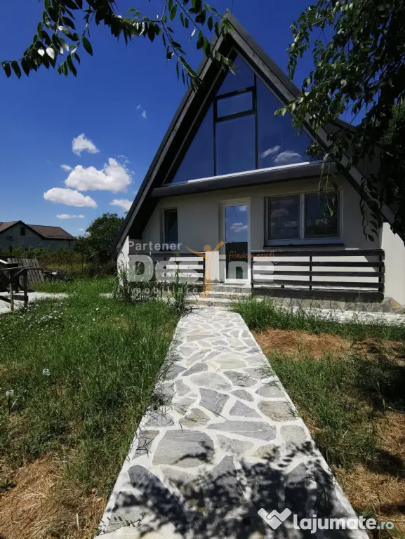 Vila in stil A-Frame, incalzire in pardoseala, panouri fotov