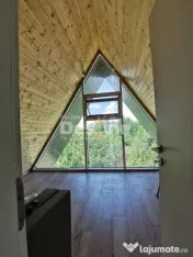 Vila in stil A-Frame, incalzire in pardoseala, panouri fotov 