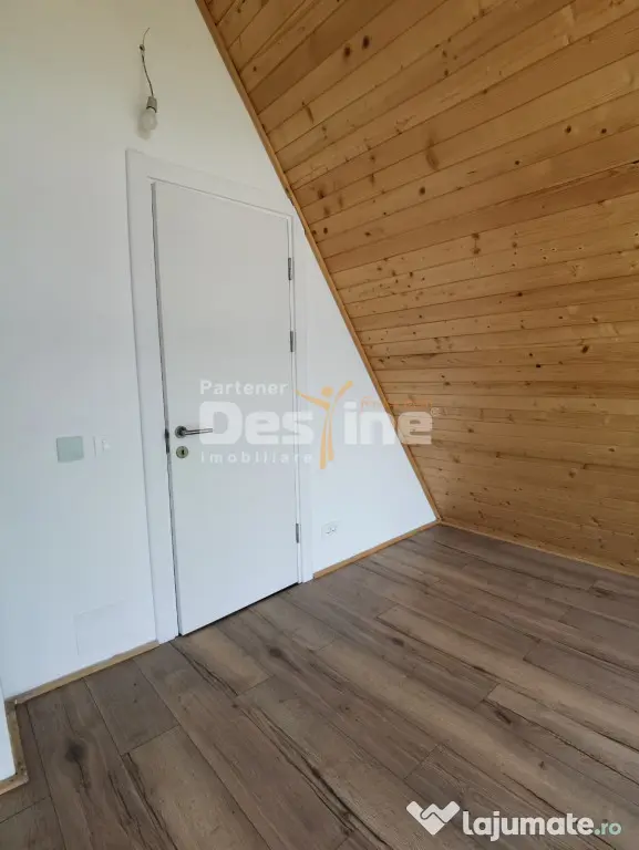 Vila in stil A-Frame, incalzire in pardoseala, panouri fotov
