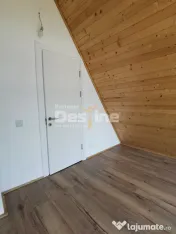 Vila in stil A-Frame, incalzire in pardoseala, panouri fotov 