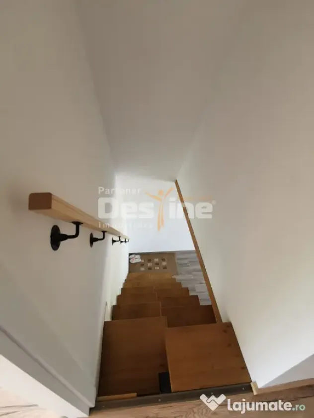 Vila in stil A-Frame, incalzire in pardoseala, panouri fotov