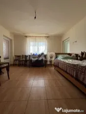 Casă cu 3 camere și teren 1.140 mp toate utilitățile, an 