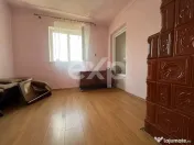 Casă cu 3 camere și teren 1.140 mp toate utilitățile, an 