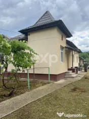 Casă cu 3 camere și teren 1.140 mp toate utilitățile, an 
