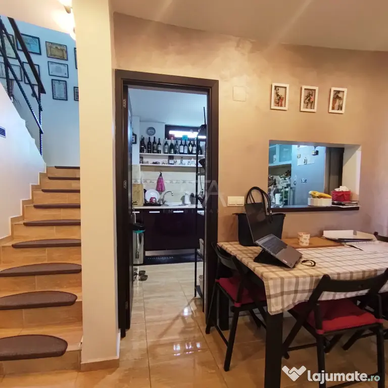 Casa duplex 4 camere - 2 bai - 200 mp teren, Bragadiru Crist
