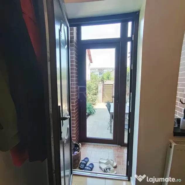 Casa duplex 4 camere - 2 bai - 200 mp teren, Bragadiru Crist