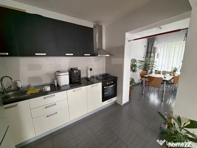Casa 4 camere, 140 mp, zona Mihai Bravu - Ploiesti (Prahova)
