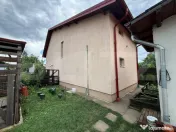 Casa de vanzare - 4 camere 