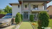 Casă cu panorama spectaculoasa in Sacele 
