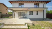 Casă cu panorama spectaculoasa in Sacele 