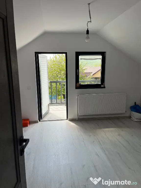 Casa 4 camere 2 bai Holboca teren 500mp