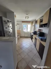 Apartament 3 camere | 2 Bai | Balcon | Centrul Civic