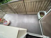 Apartament 3 camere, etaj 2, parcare, bloc cu lift, zona Edg 